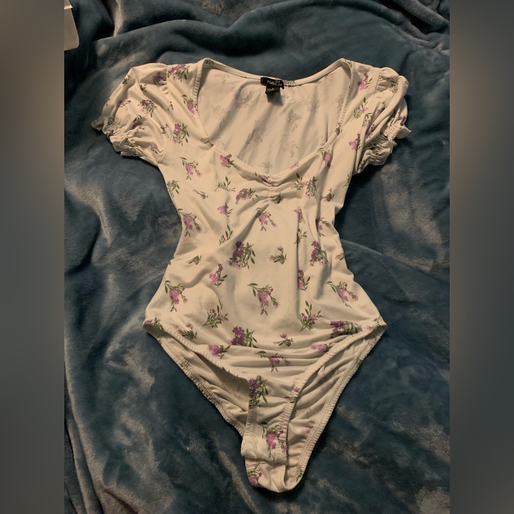 Size small purple floral bodysuit